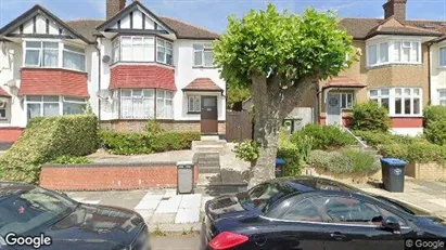 Apartments for rent in London NW2 - Photo from Google Street View Apartments for rent in London NW2 - Photo from Google Street View