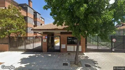 Apartments for rent in San Sebastián de los Reyes - Photo from Google Street View Apartments for rent in San Sebastián de los Reyes - Photo from Google Street View