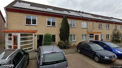 Apartments for rent in Gooise Meren - Photo from Google Street View Apartments for rent in Gooise Meren - Photo from Google Street View