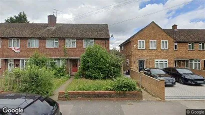 Apartments for rent in Uxbridge - Middlesex - Photo from Google Street View Apartments for rent in Uxbridge - Middlesex - Photo from Google Street View