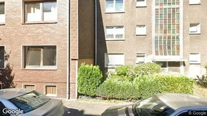Apartments for rent in Duisburg - Photo from Google Street View Apartments for rent in Duisburg - Photo from Google Street View
