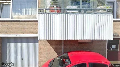 Apartments for rent in Velsen - Photo from Google Street View Apartments for rent in Velsen - Photo from Google Street View