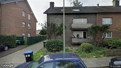 Apartments for rent in Duisburg - Photo from Google Street View Apartments for rent in Duisburg - Photo from Google Street View