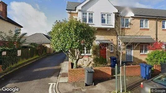 Apartments for rent in London N12 - Photo from Google Street View