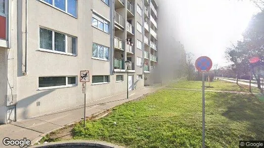 Apartments for rent in Wien Simmering - Photo from Google Street View