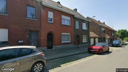 Apartments for rent in Moeskroen - Photo from Google Street View
