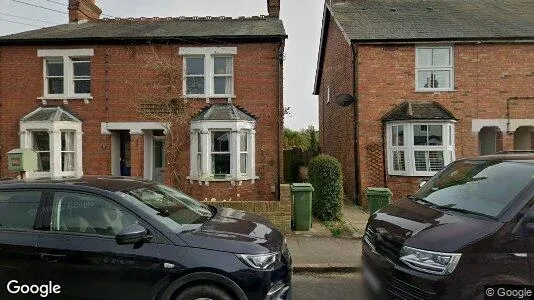 Apartments for rent in Aylesbury - Buckinghamshire - Photo from Google Street View