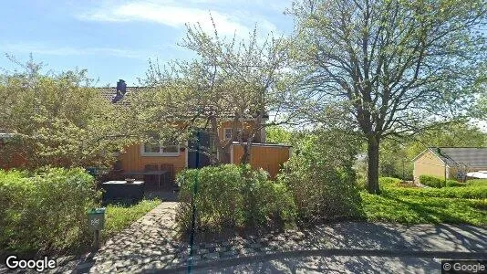 Apartments for rent in Stockholm West - Photo from Google Street View