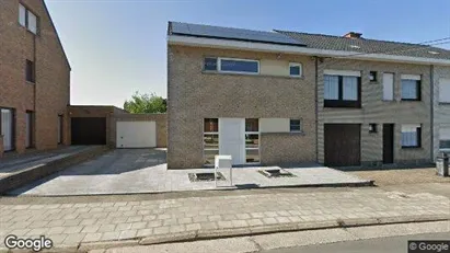 Apartments for rent in Moeskroen - Photo from Google Street View