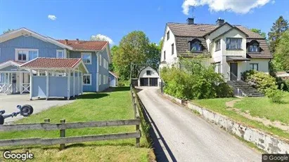 Apartments for rent in Mark - Photo from Google Street View