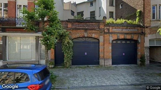 Apartments for rent in Brussels Schaarbeek - Photo from Google Street View