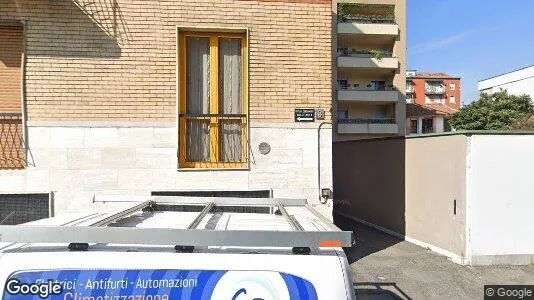 Rooms for rent in Milano Zona 2 - Stazione Centrale, Gorla, Turro, Greco, Crescenzago - Photo from Google Street View