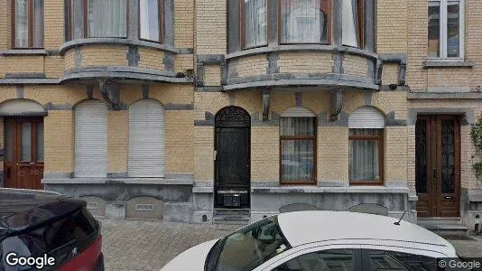 Apartments for rent in Brussels Schaarbeek - Photo from Google Street View