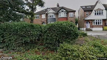 Apartments for rent in London N11 - Photo from Google Street View