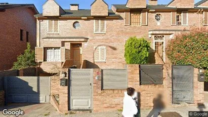Apartments for rent in Boadilla del Monte - Photo from Google Street View