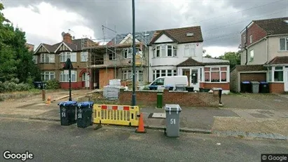 Apartments for rent in Edgware - Middlesex - Photo from Google Street View
