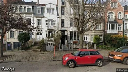 Apartments for rent in Brussels Schaarbeek - Photo from Google Street View