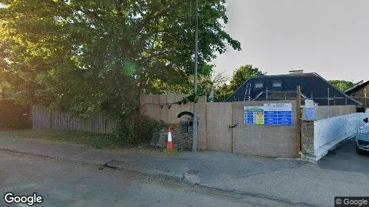 Apartments for rent in Gerrards Cross - Buckinghamshire - Photo from Google Street View