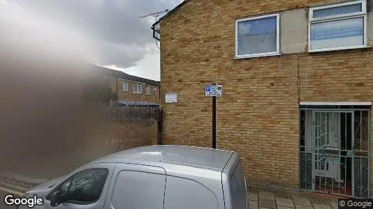 Rooms for rent in London E13 - Photo from Google Street View