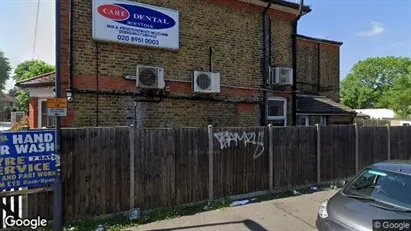 Apartments for rent in Edgware - Middlesex - Photo from Google Street View