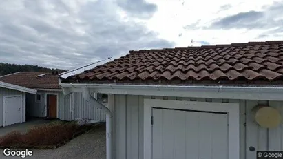 Apartments for rent in Orust - Photo from Google Street View