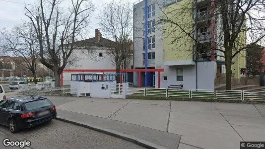 Apartments for rent in Vienna Hernals - Photo from Google Street View