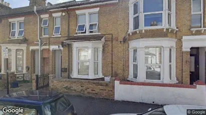 Apartments for rent in Southend-on-Sea - Essex - Photo from Google Street View
