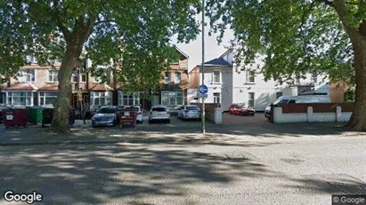 Apartments for rent in Reading - Berkshire - Photo from Google Street View