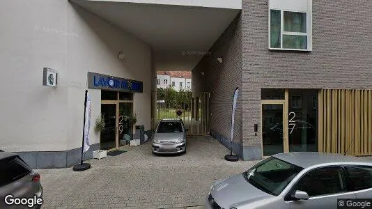 Apartments for rent in Brussels Sint-Jans-Molenbeek - Photo from Google Street View