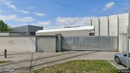 Apartments for rent in Wien Simmering - Photo from Google Street View