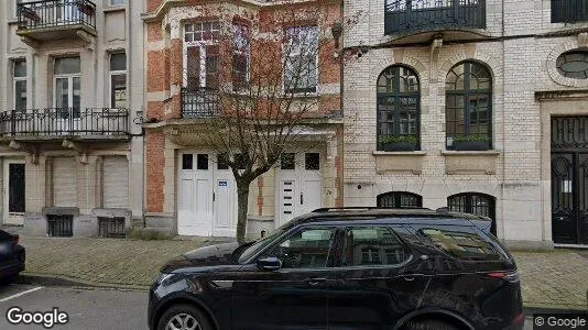 Apartments for rent in Brussels Elsene - Photo from Google Street View