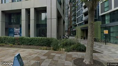 Apartments for rent in London E14 - Photo from Google Street View