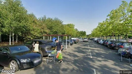 Apartments for rent in Gerrards Cross - Buckinghamshire - Photo from Google Street View