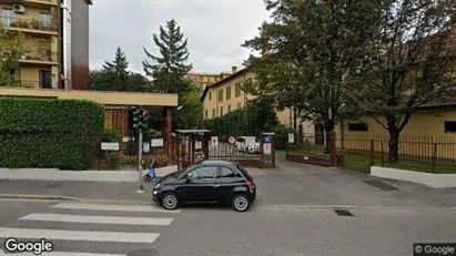 Rooms for rent in Milano Zona 2 - Stazione Centrale, Gorla, Turro, Greco, Crescenzago - Photo from Google Street View
