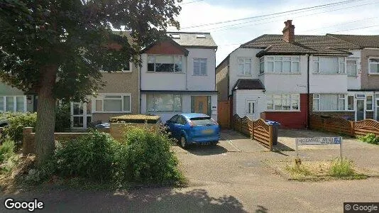 Apartments for rent in New Malden - Surrey - Photo from Google Street View