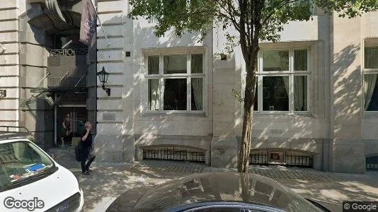 Apartments for rent in London E1 - Photo from Google Street View