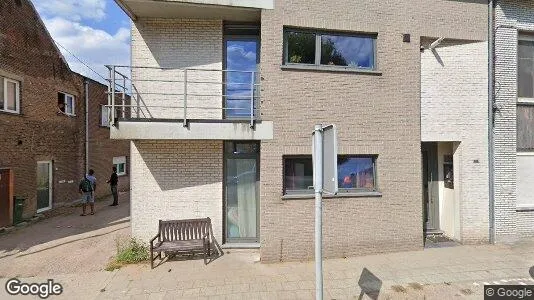 Apartments for rent in Niel - Photo from Google Street View