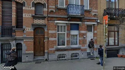 Apartments for rent in Brussels Schaarbeek - Photo from Google Street View