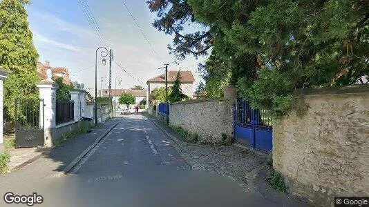 Apartments for rent in Évry - Photo from Google Street View