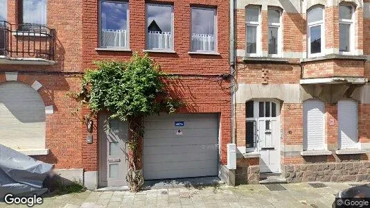 Apartments for rent in Brussels Schaarbeek - Photo from Google Street View