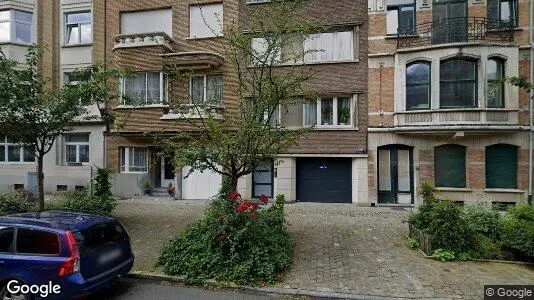 Apartments for rent in Brussels Schaarbeek - Photo from Google Street View