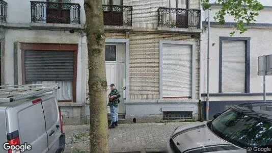 Apartments for rent in Brussels Schaarbeek - Photo from Google Street View