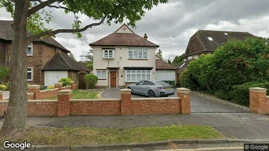 Apartments for rent in Sutton - Surrey - Photo from Google Street View