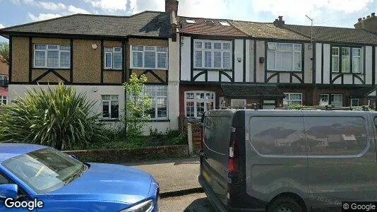 Apartments for rent in Sutton - Surrey - Photo from Google Street View