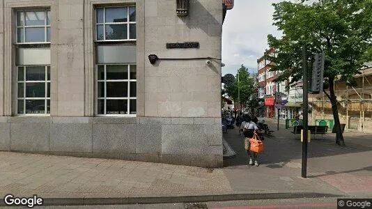 Apartments for rent in Sutton - Surrey - Photo from Google Street View