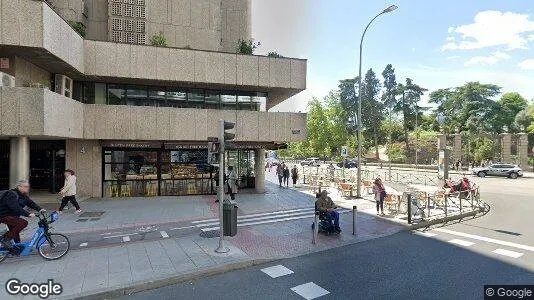 Apartments for rent in Madrid Retiro - Photo from Google Street View