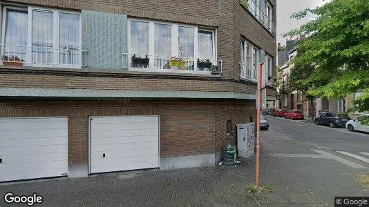 Apartments for rent in Brussels Schaarbeek - Photo from Google Street View