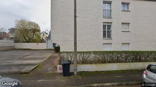 Apartments for rent in Montreuil - Photo from Google Street View