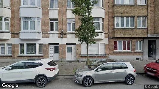 Apartments for rent in Brussels Ganshoren - Photo from Google Street View