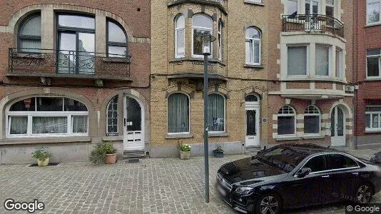 Apartments for rent in Brussels Schaarbeek - Photo from Google Street View
